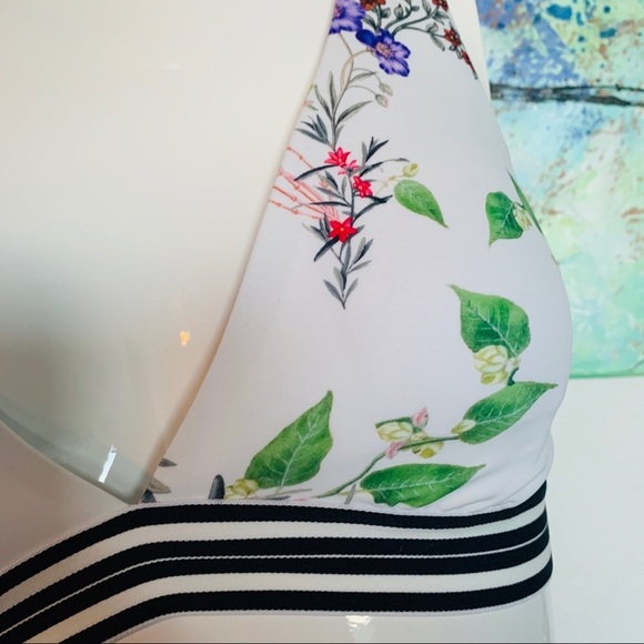 Women’s Athletia bathing suit - Picture 2 of 6